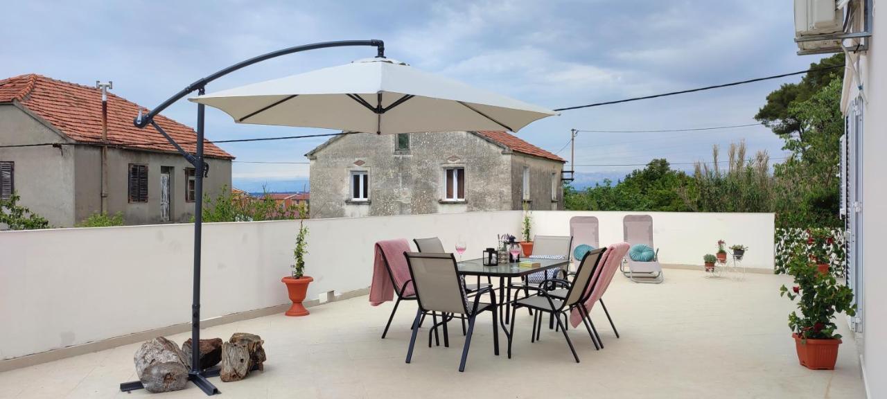 Apartments Villa Mihaela Banj Екстериор снимка