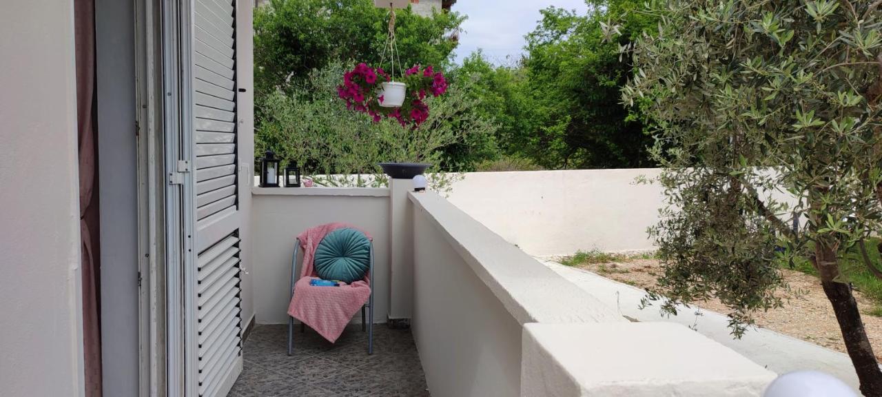 Apartments Villa Mihaela Banj Екстериор снимка