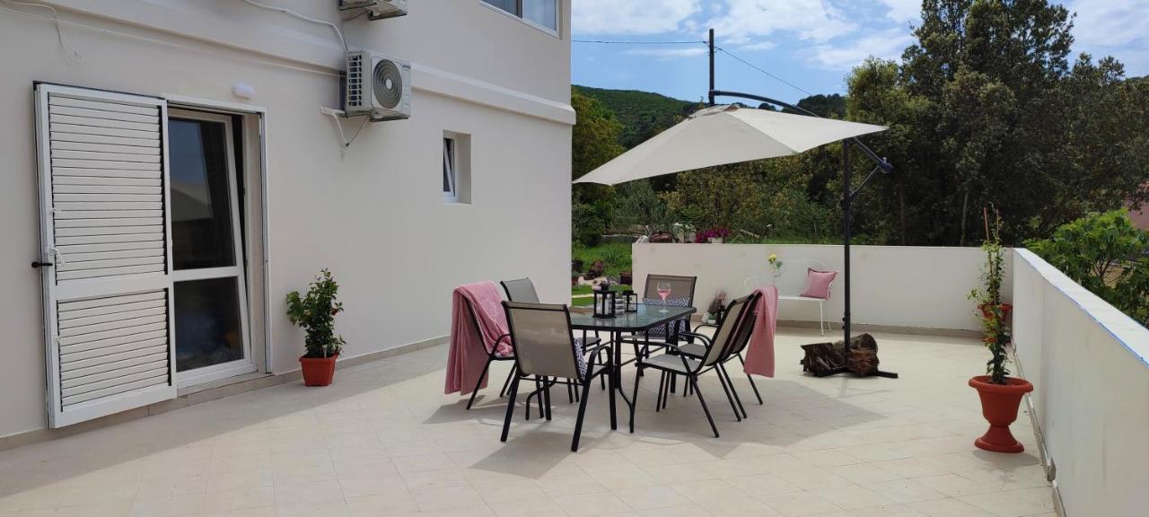 Apartments Villa Mihaela Banj Екстериор снимка