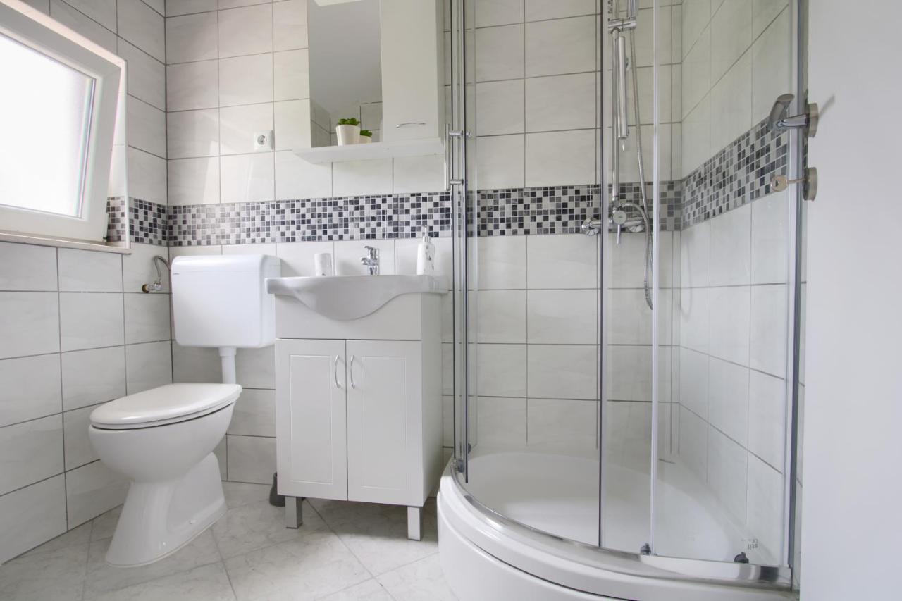 Apartments Villa Mihaela Banj Екстериор снимка