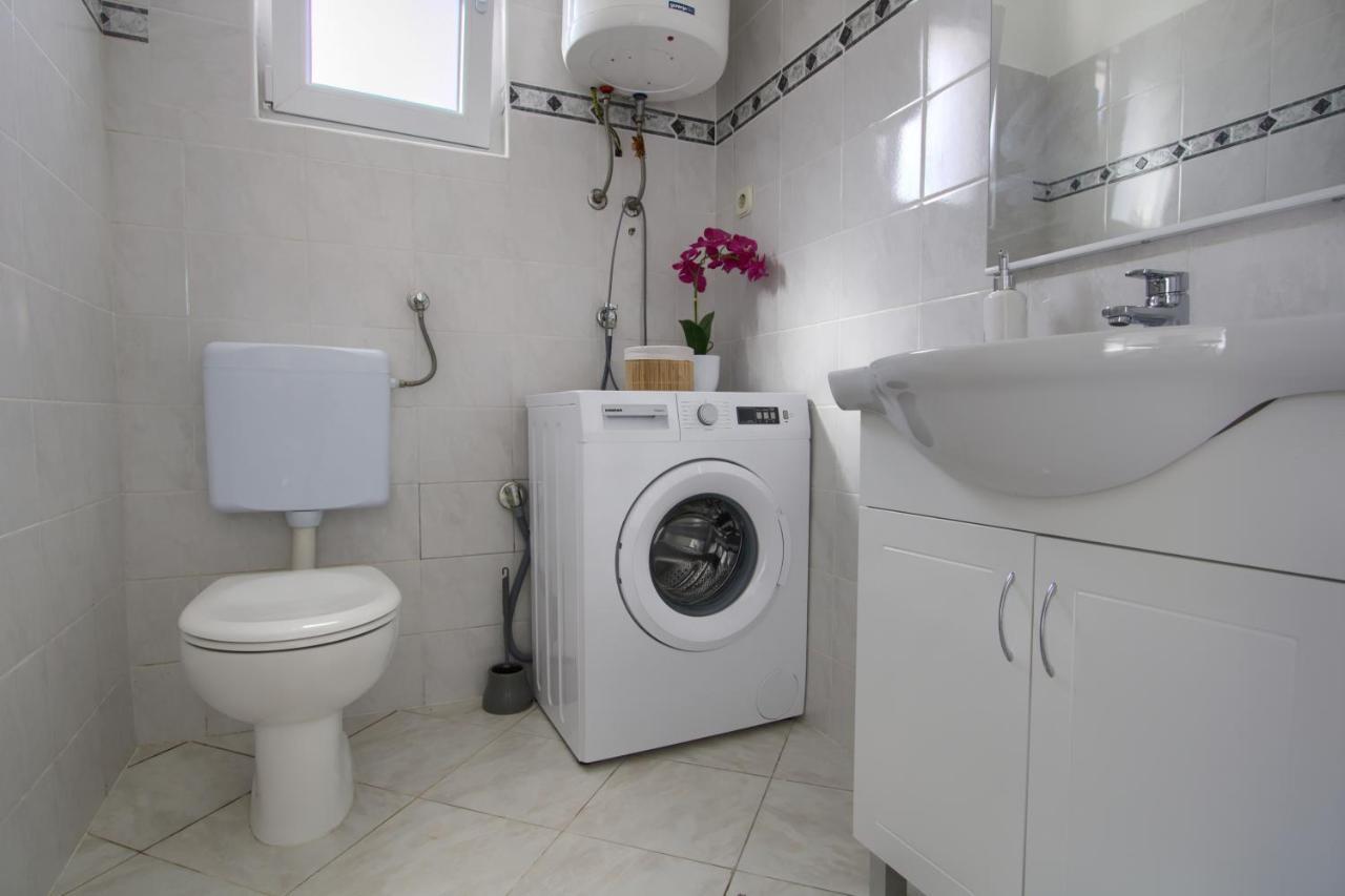 Apartments Villa Mihaela Banj Екстериор снимка