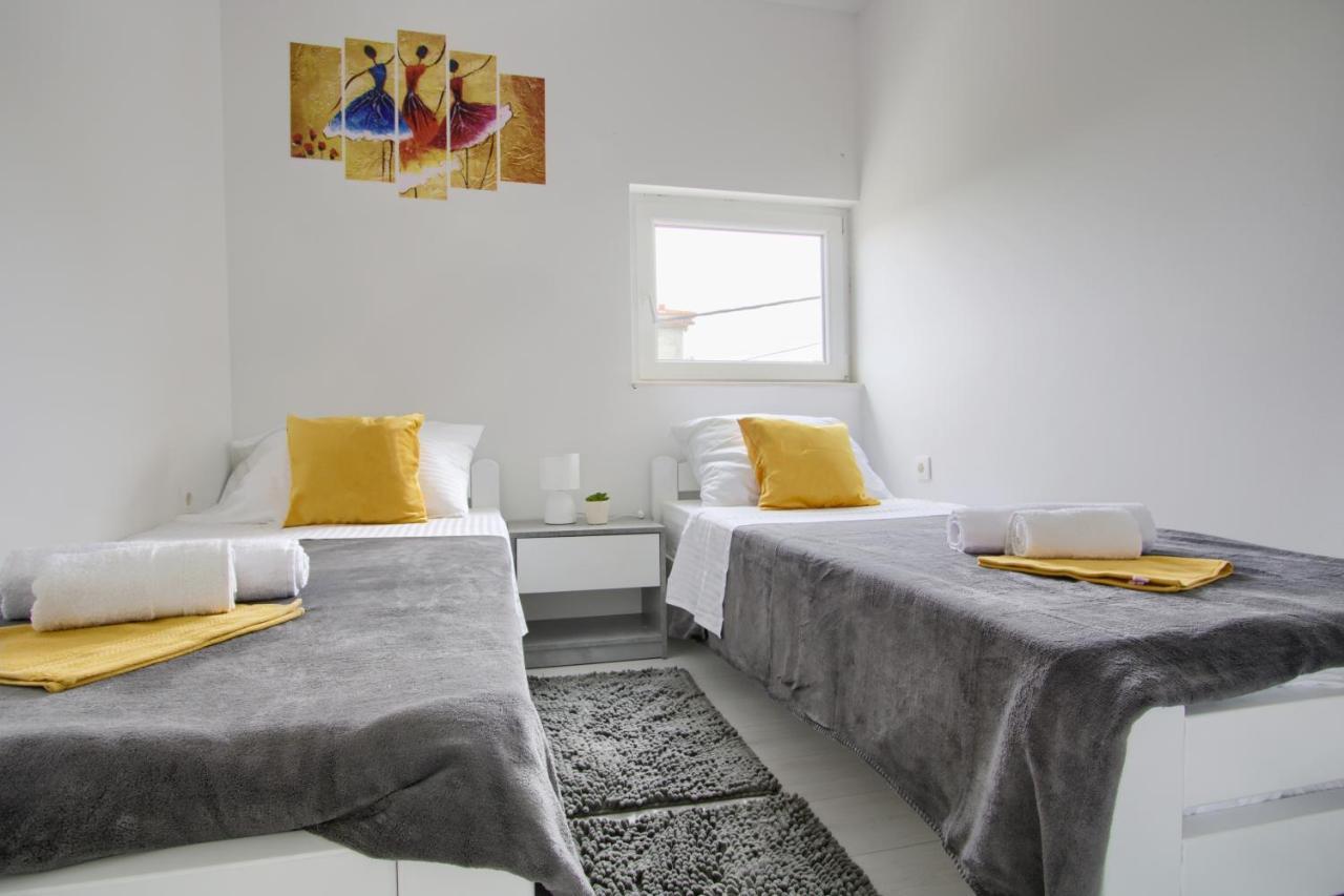 Apartments Villa Mihaela Banj Екстериор снимка