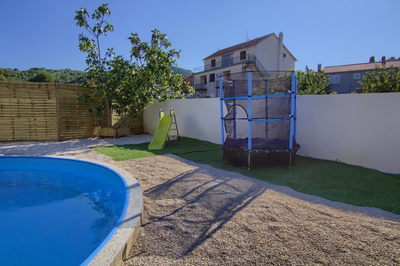 Apartments Villa Mihaela Banj Екстериор снимка