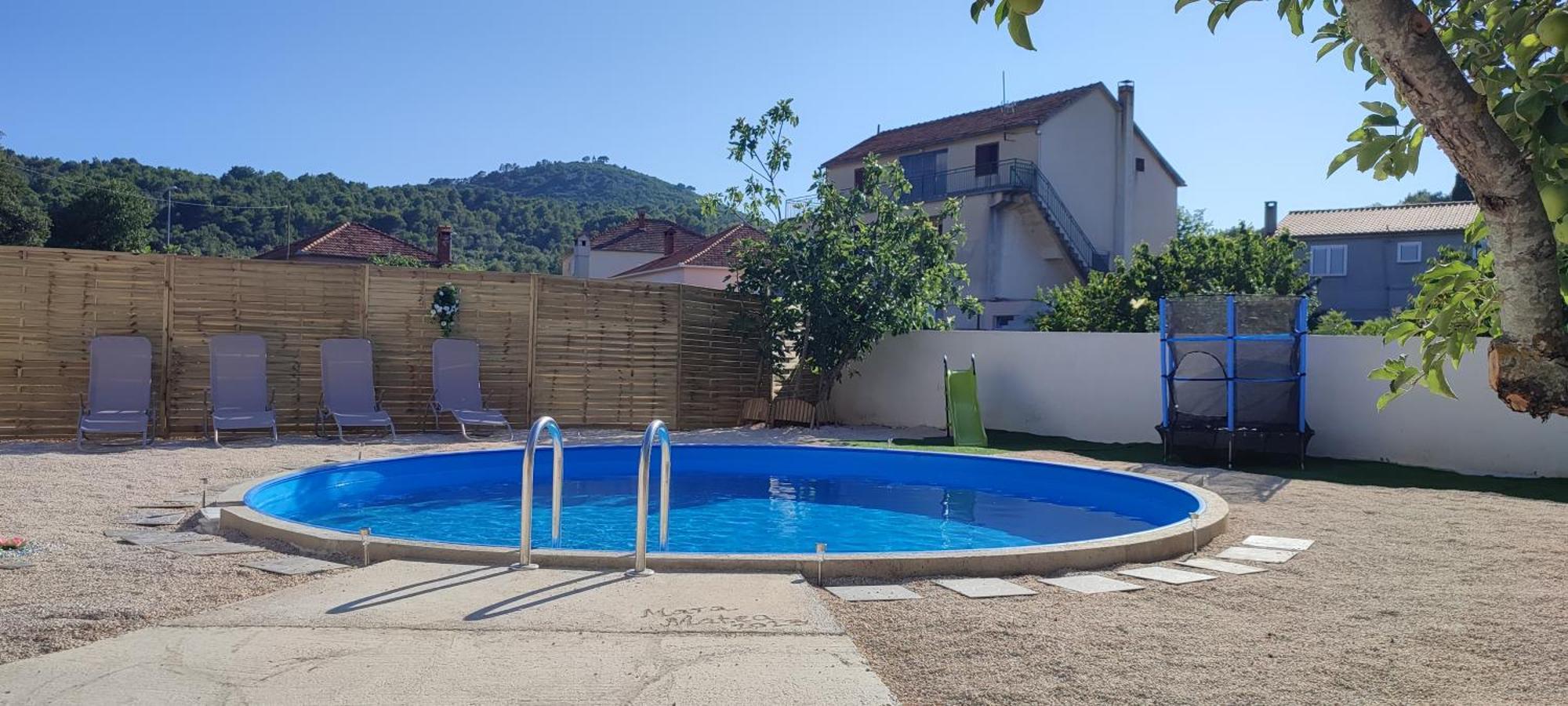 Apartments Villa Mihaela Banj Екстериор снимка