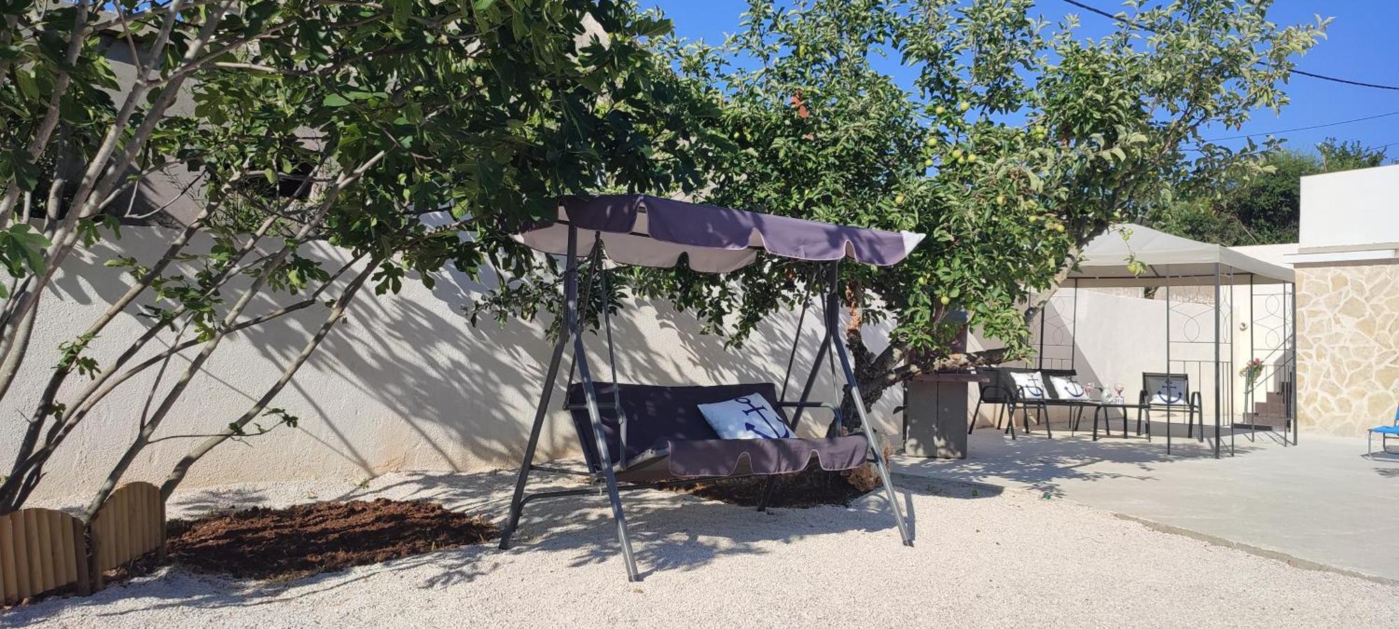 Apartments Villa Mihaela Banj Екстериор снимка