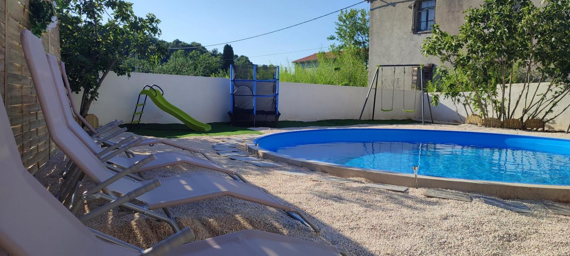 Apartments Villa Mihaela Banj Екстериор снимка
